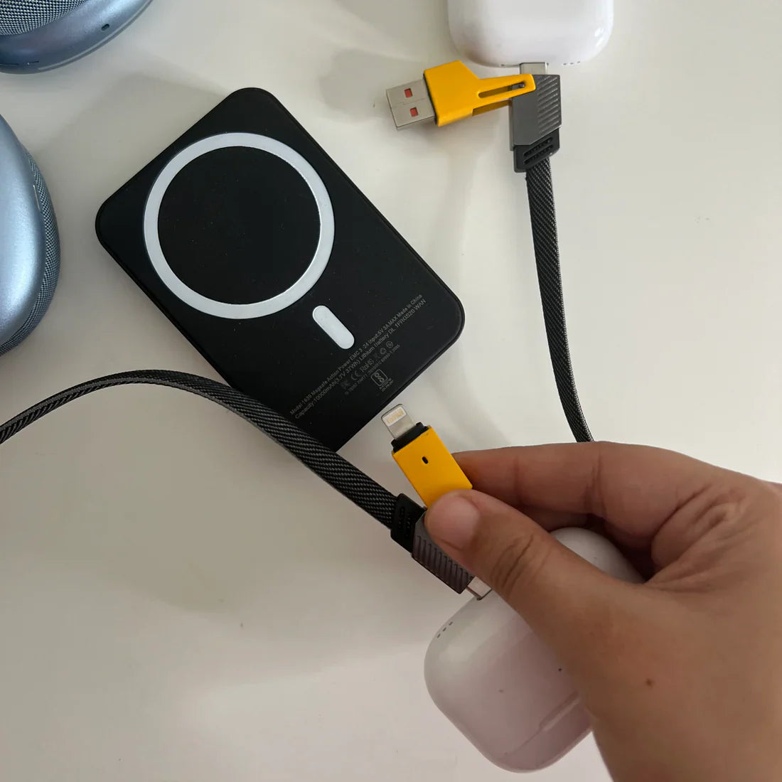 4-in-1 Multi-Functional Charging and Data Cable