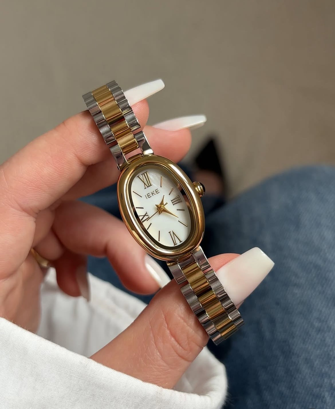 Elin Watch