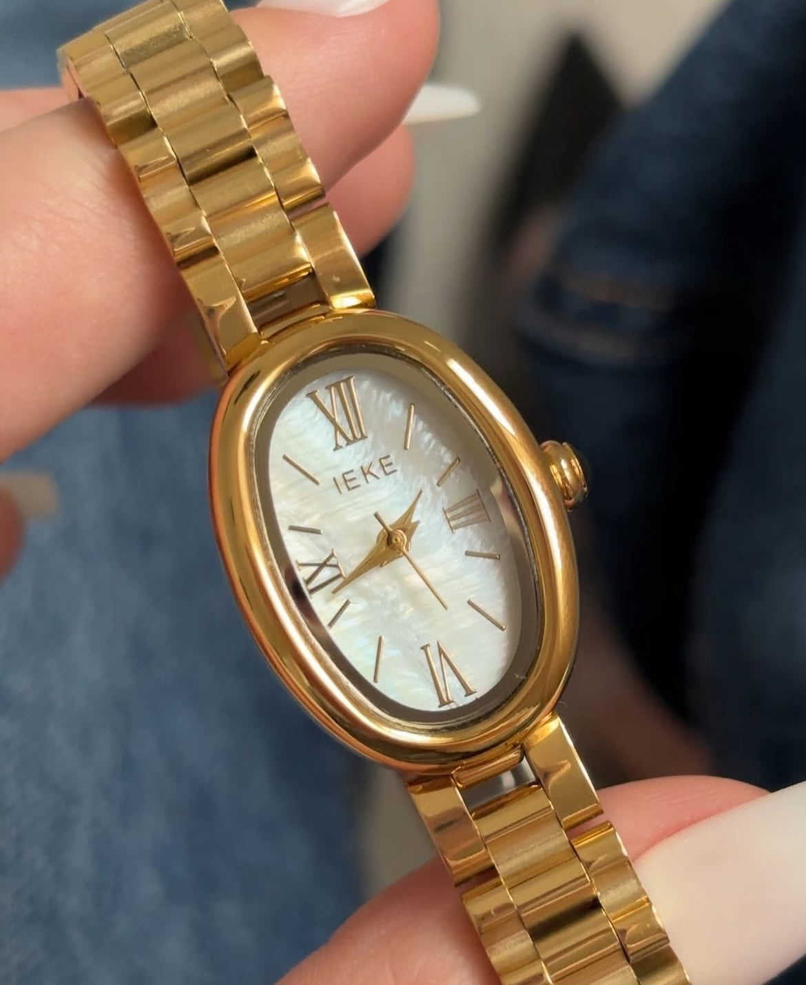 Elin Watch
