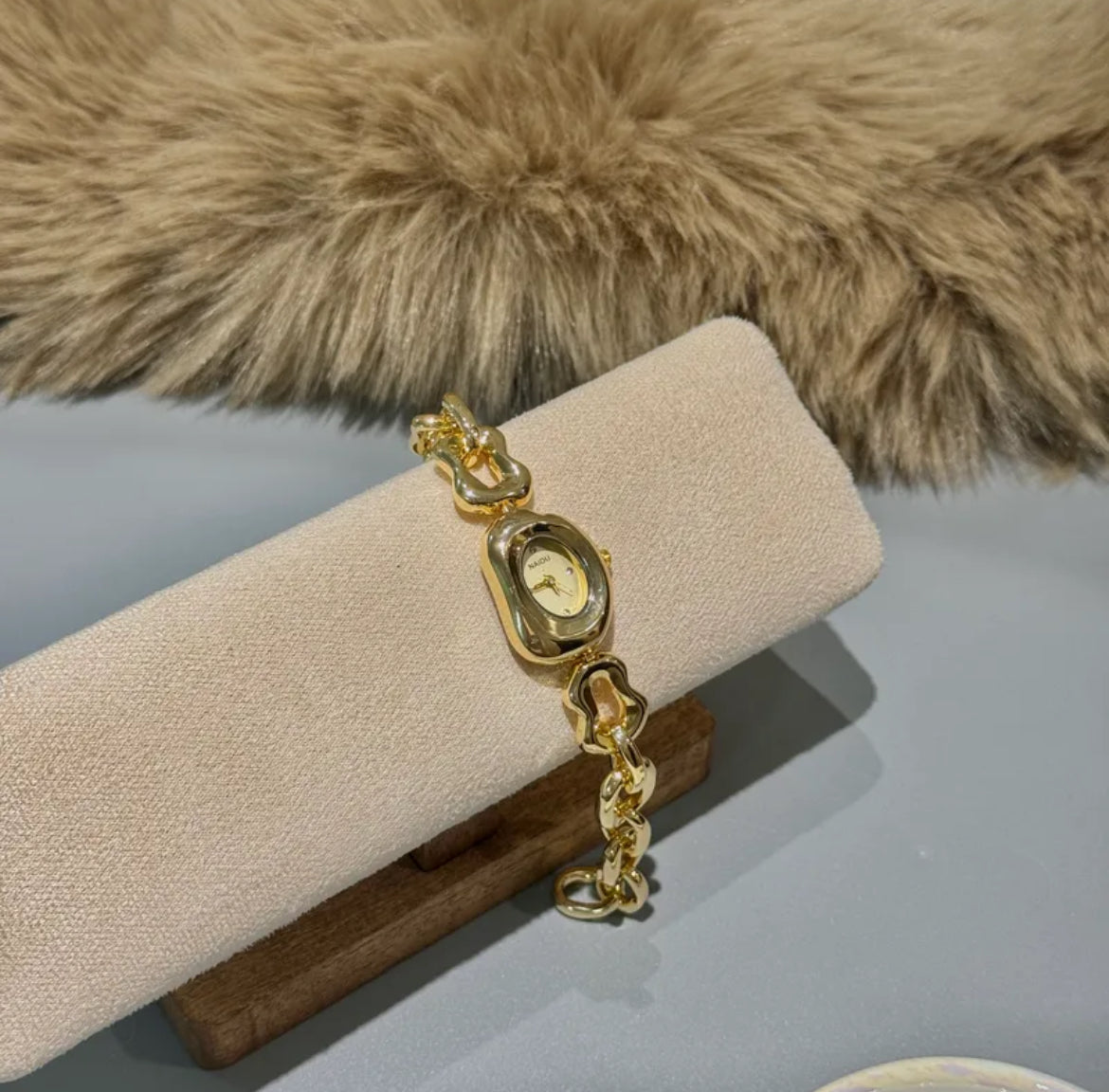Retro Rivo Watch