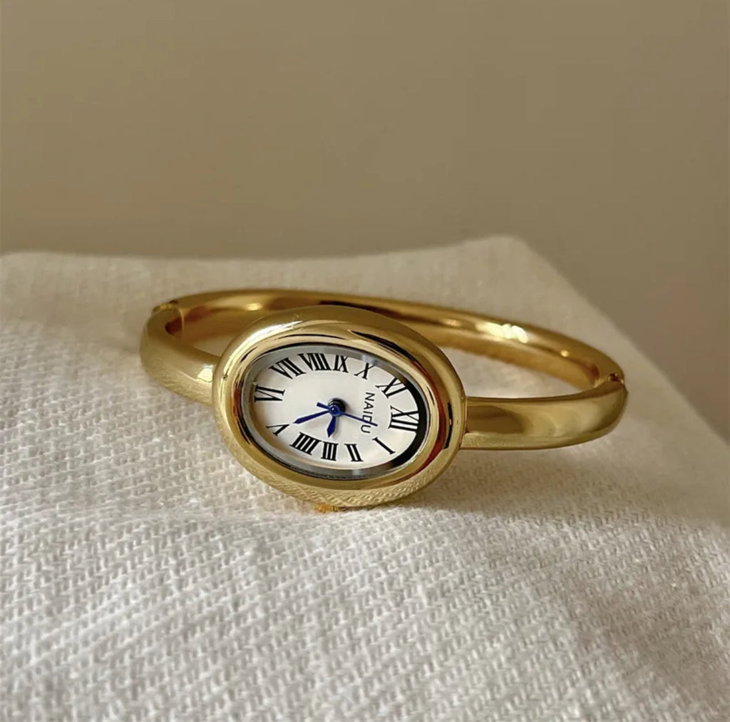 Aera watch