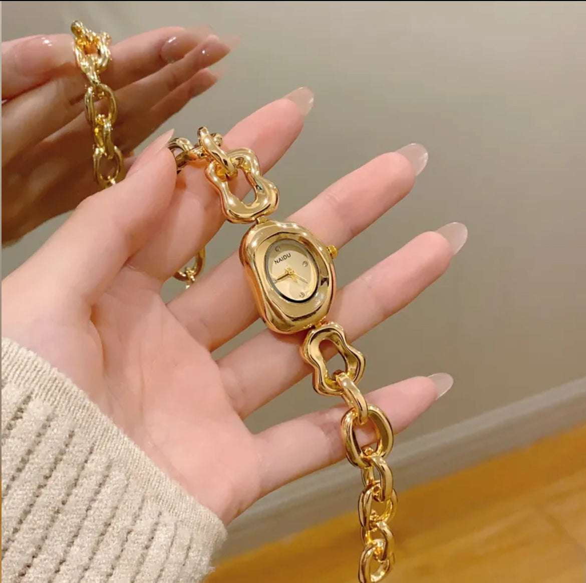 Retro Rivo Watch