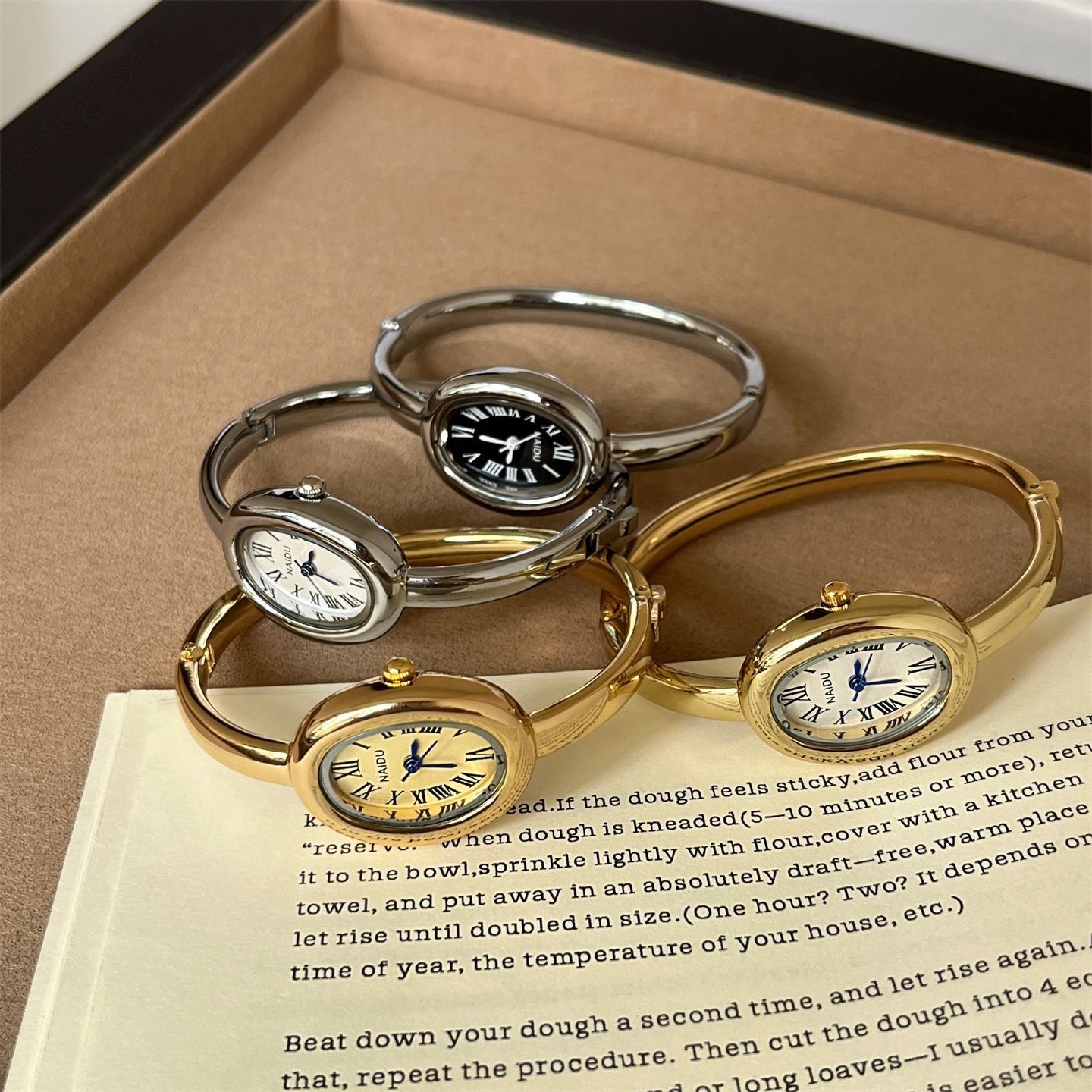 Aera watch