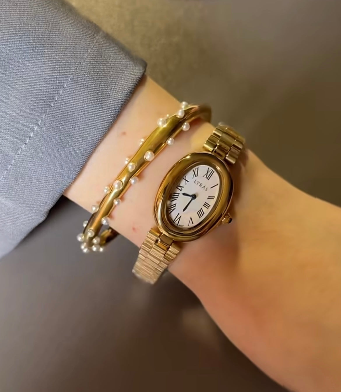 Alora Watch stack