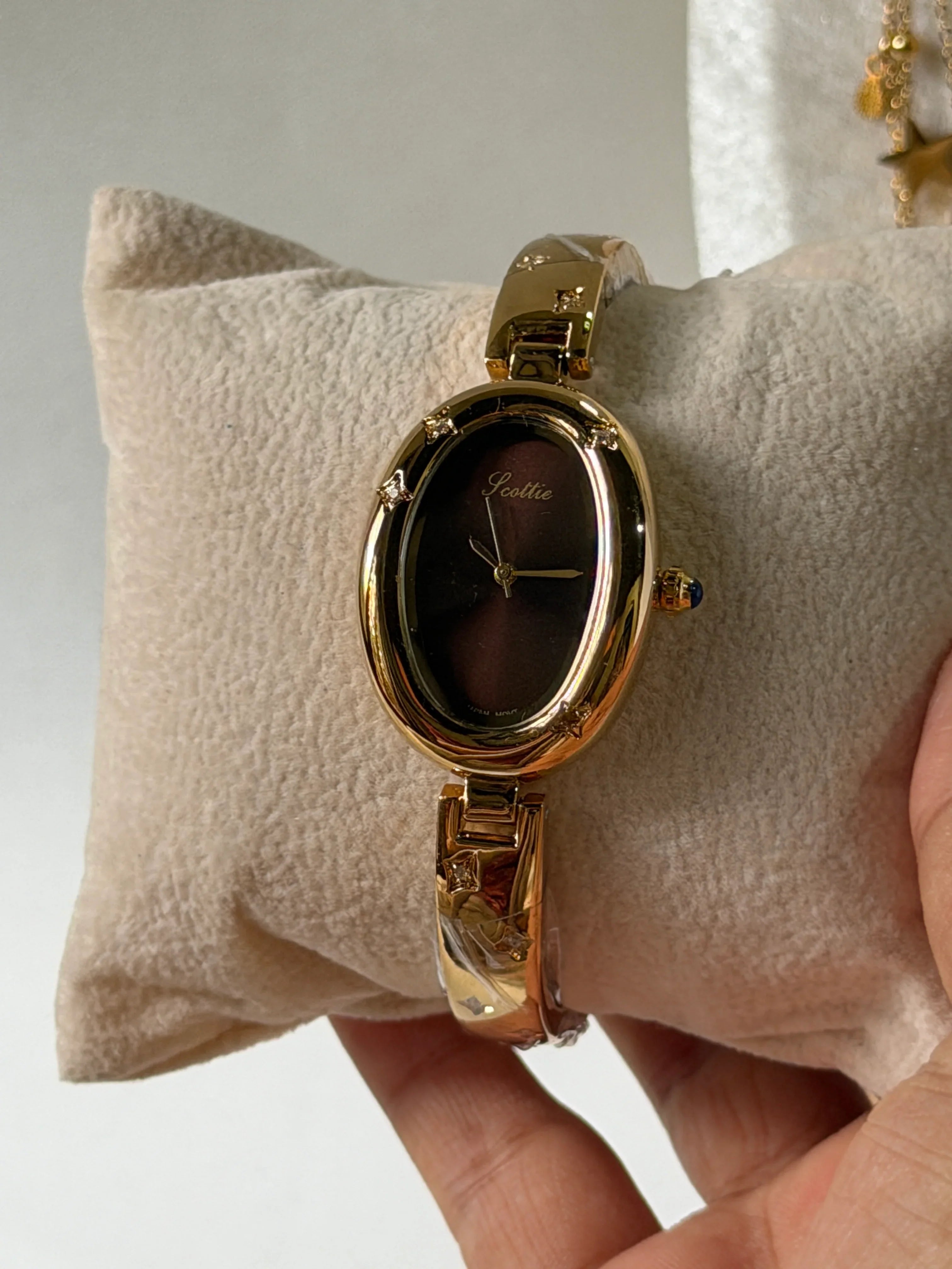 High end luxe starry watch